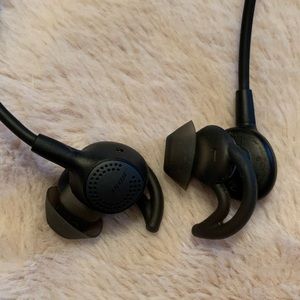 Bose Noise Cancelling Wireless Bluetooth Neckband Headphones QuietControl